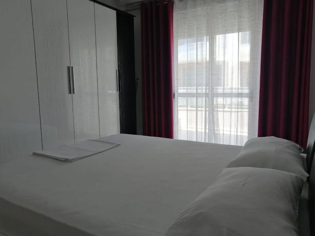 Bilal Golemi Sea View Apartment Sarandë Buitenkant foto